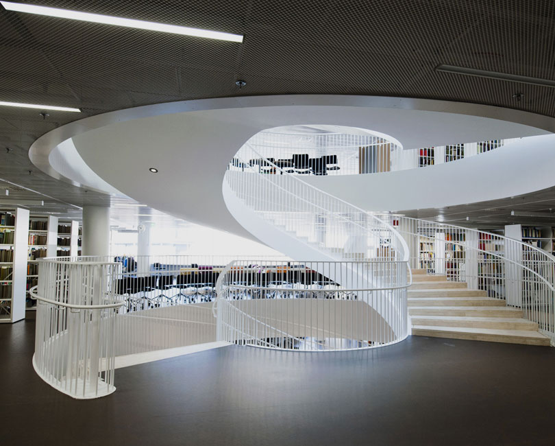 大學(xué)圖書館設(shè)計如何成為校園催化劑